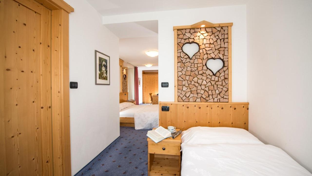 Albergo Miravalle Fai Della Paganella Esterno foto
