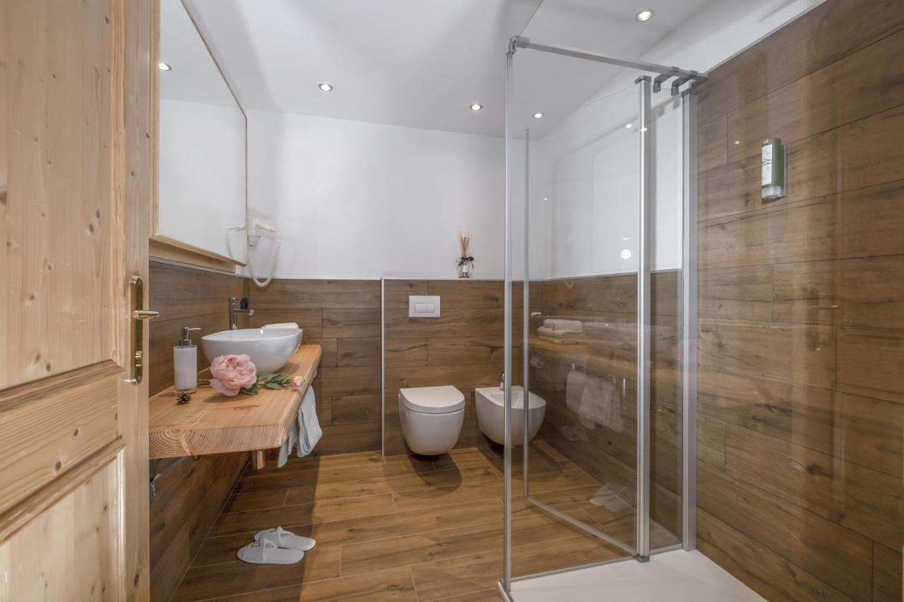 Albergo Miravalle Fai Della Paganella Esterno foto