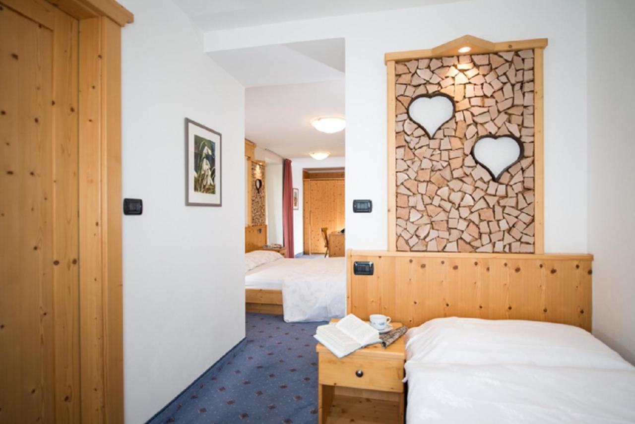 Albergo Miravalle Fai Della Paganella Esterno foto