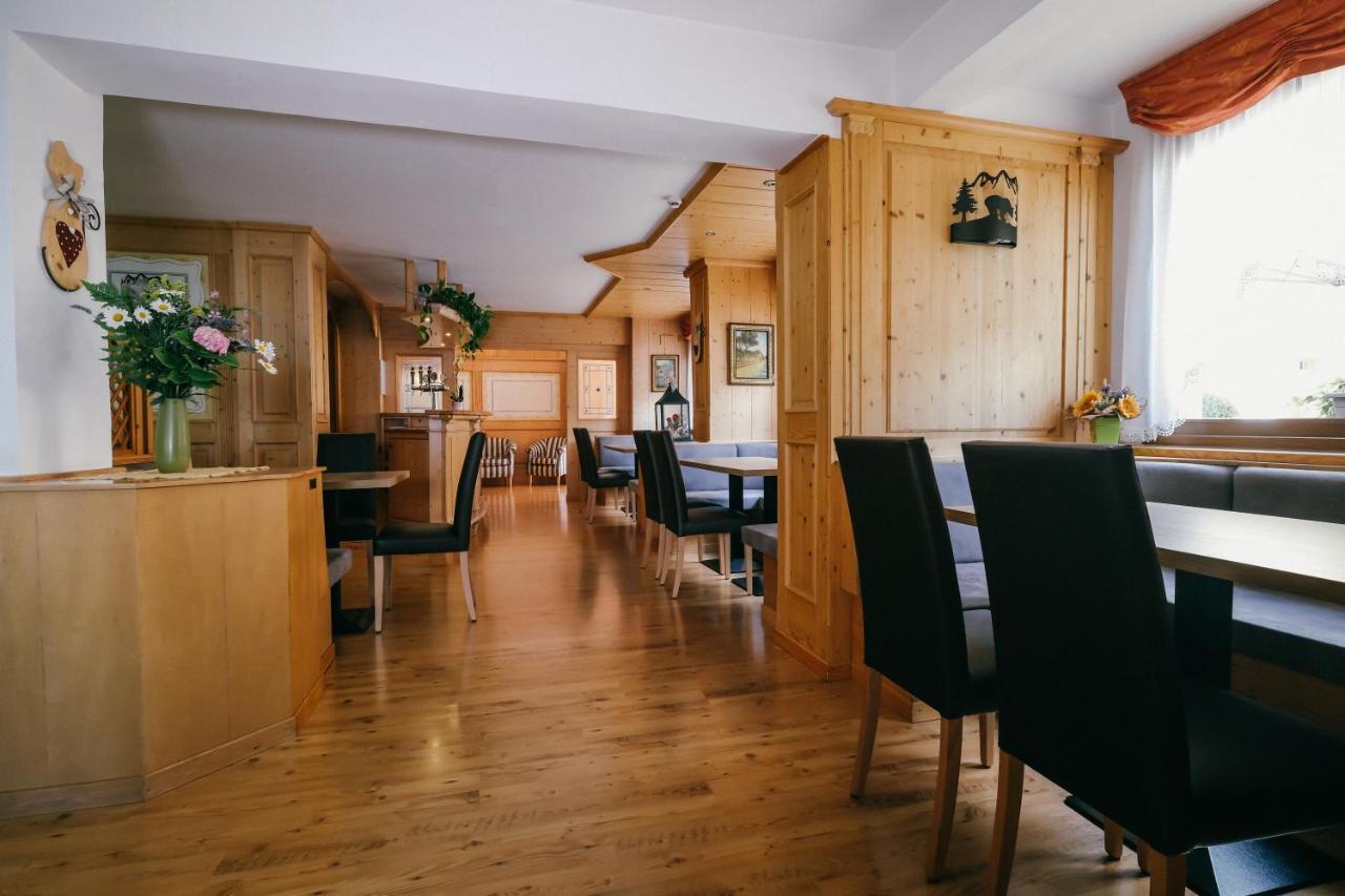 Albergo Miravalle Fai Della Paganella Esterno foto